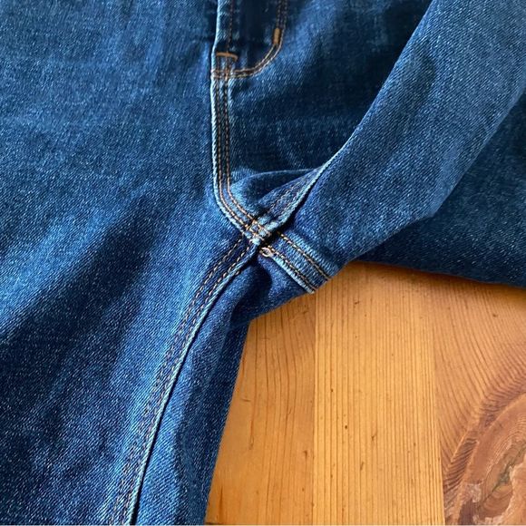 OLD NAVY Size 10 Blue High Rise Bermuda Denim Jean 7” Shorts - Picture 8 of 16